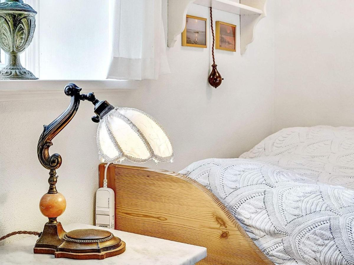 4 Person Holiday Home In T Nder Tonder Bagian luar foto